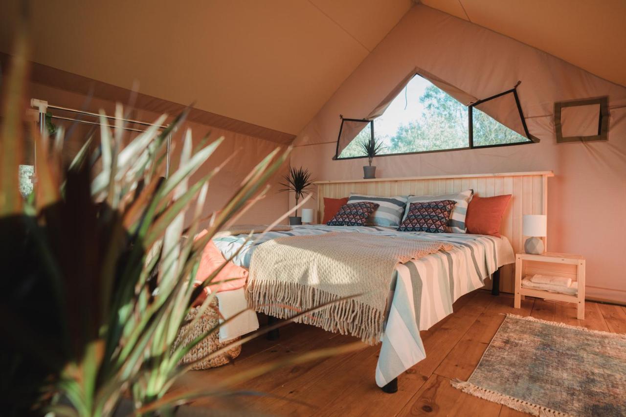Glamping Mandra Kanev Hotel Leplyavo Exterior photo