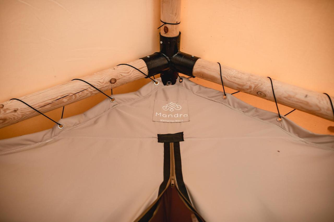 Glamping Mandra Kanev Hotel Leplyavo Exterior photo